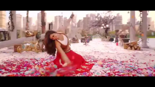 Индийский танец Daisy Shah / Jai ho (2014) / Nacho re