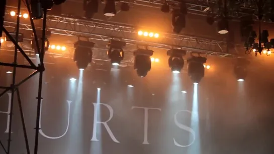 Hurts - Wonderful Life (Novosibirsk 20.09.12)