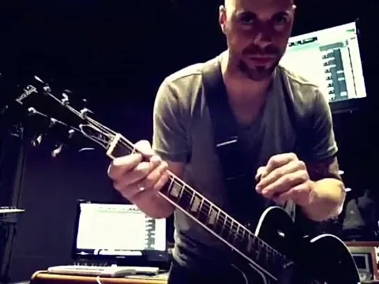 Chris Daughtry twitvid: Lil something for your Monday night...