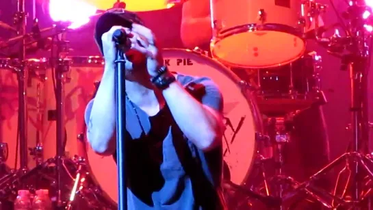 Daughtry - Break The Spell (Live)