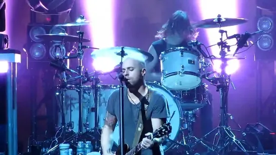 Daughtry - Start Of Something Good (Live)