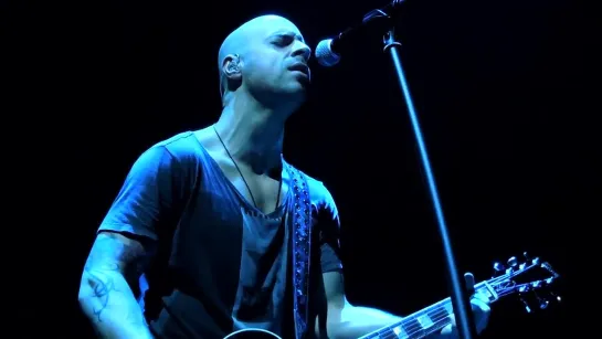 Daughtry - 4 A.M (Live)