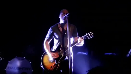 Daughtry - Start of Something Good (Live)