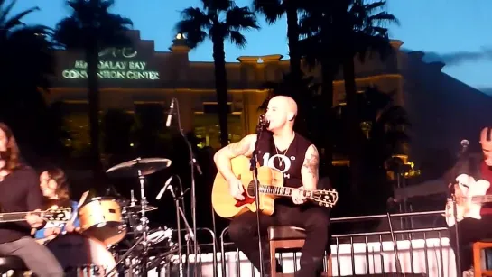 Daughtry - September (Live)