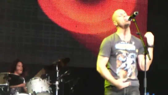 Daughtry - Ghost Of Me (Live)