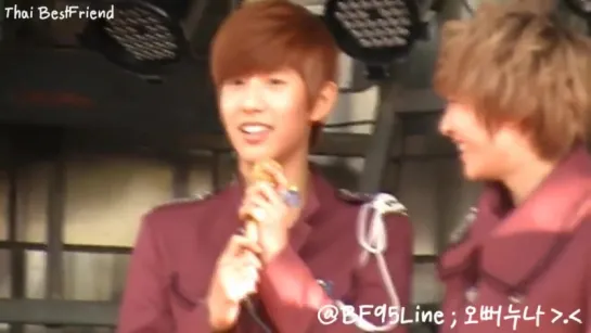 [FANCAM][12.11.11] Minwoo, Jeongmin  Kwangmin @ Fansign Event at Busan