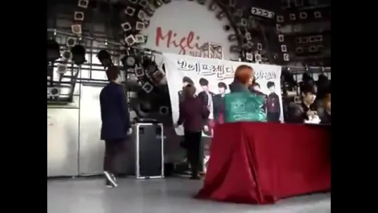 [FANCAM][12.11.11] Boyfriend @ Busan Fansigning Event