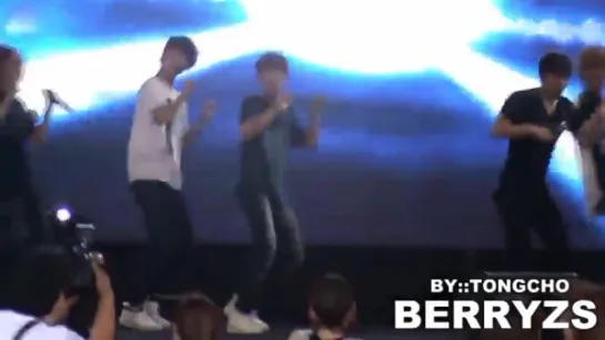 [FANCAM][26.10.11] Boyfriend @ Rehearsal Park Paragon