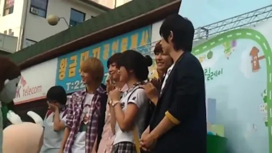 [FANCAM][02.09.11] Boyfriend @ Встреча с фанатами