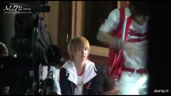 [FANCAM][30.08.11] Youngmin @ Chine