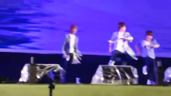 [FANCAM][30.07.11] Boyfriend - Boyfriend @ Taebaek cool cinema festival