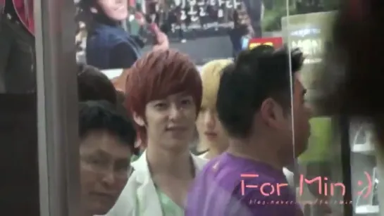 [FANCAM][26.06.11] BoyFriend @ FanSignilsan