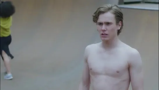 Tarjei in Ep19 of Melk [2] | skamfamily