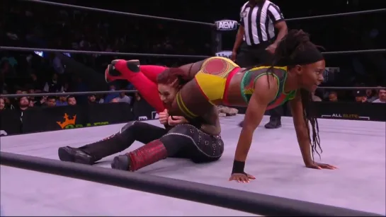 Mercedes Martinez vs Trish Adora (ROH Women's title)