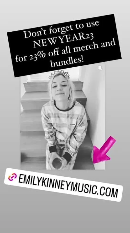 Video by Emily Kinney / Эмили Кинни