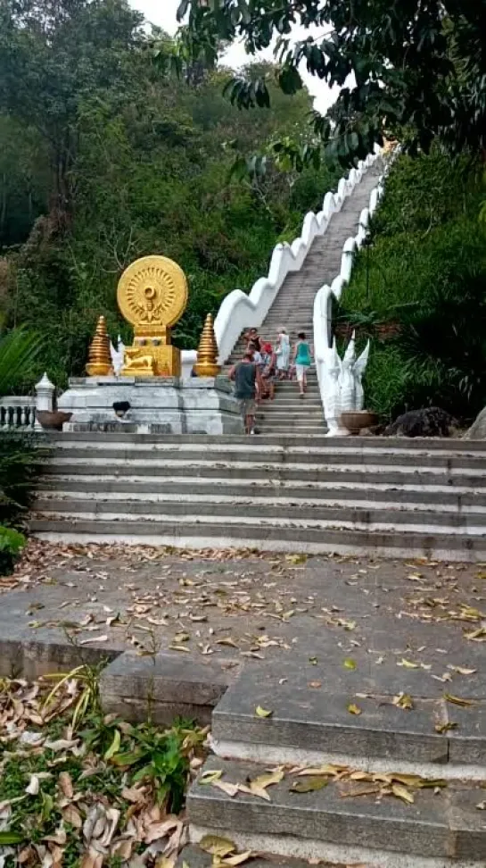 Паттайя. Храм Phra Maha Mondop Phra BUDDHA Pada Phor Por Ror Sor Kor