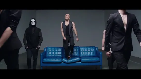 THE HARDKISS feat KAZAKY - Strange Moves