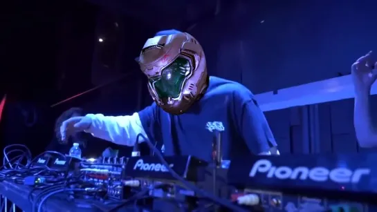 When you hear the fight music hit (DOOM Eternal)