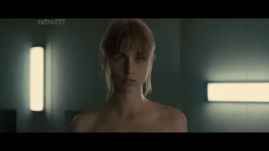 Ана де Армас (Ana de Armas), Маккензи Дэвис (Mackenzie Davis) голая - "Бегущий по лезвию 2049" (Blade Runner 2049, 2017) LQ