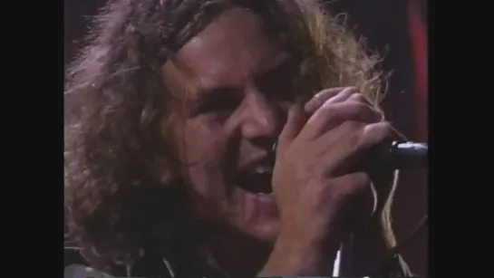 Pearl Jam - Animal + Rockin in the Free World with Neil Young (MTV Video Music Awards 1993)