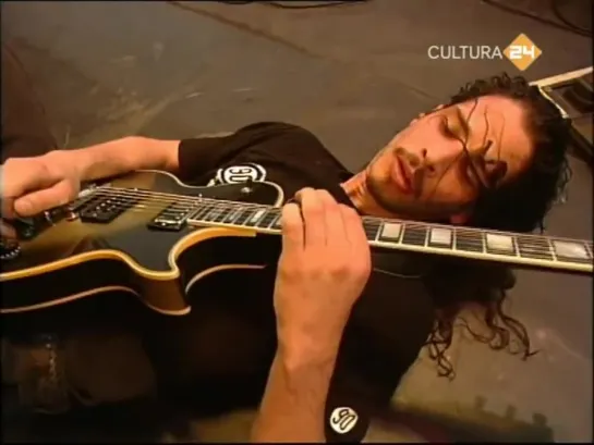 Soundgarden - Slaves and Bulldozers [1992 LiVE ] THE DOORS 6:46 You gotta roll roll roll...  Roadhouse Blues by Cornell