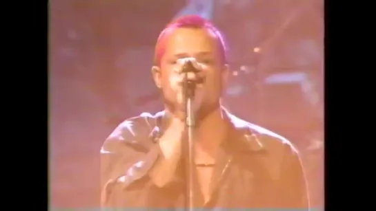 Stone Temple Pilots - Plush (Live) - 1993 MTV Movie Awards