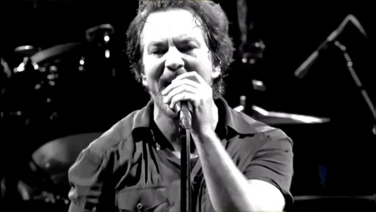 Pearl Jam - Chloe Dancer & Crown of Thorns   ᴴᴰ Live 2013 (Voodoo Festival)