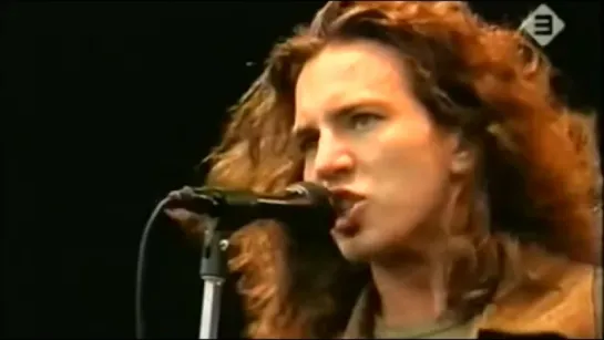 Pearl Jam  —  Rockin In The Free World   ᴴᴰ Live 1992 (Remaster)