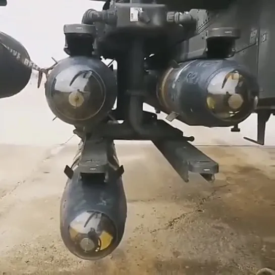 AGM-114 Hellfire ищет цель