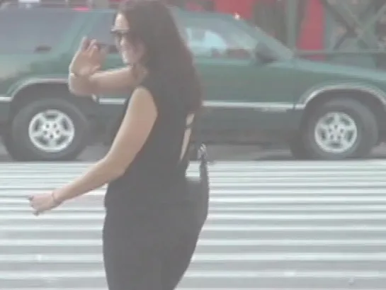 Sidewalk Beauty in Black Spandex on Vimeo