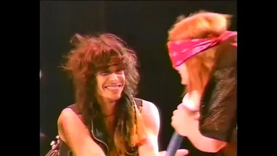 Guns N Roses & Steven Tyler + Joe Perry (Aerosmith) - Train Kept A Rollin  ᴴᴰ Live in Paris 1992