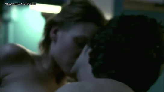 Kathleen Robertson, Maya Stange - XX XY (2002)