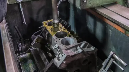 Chevy Small-Block Rebuild Time-lapse