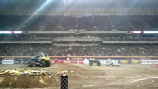 Monster Energy And Wolverine Encore Run 3 Angle View 2012 San Antonio, TX