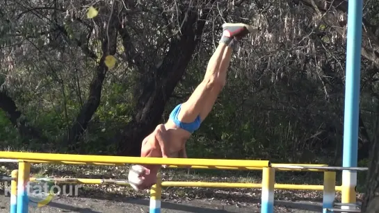 Street workout motivation - Amazing 75 Year Old Man