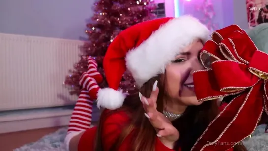 Mizz Ellaa ASMR - Xmas Aggressive Ear Licking & Eating (OnlyFans)