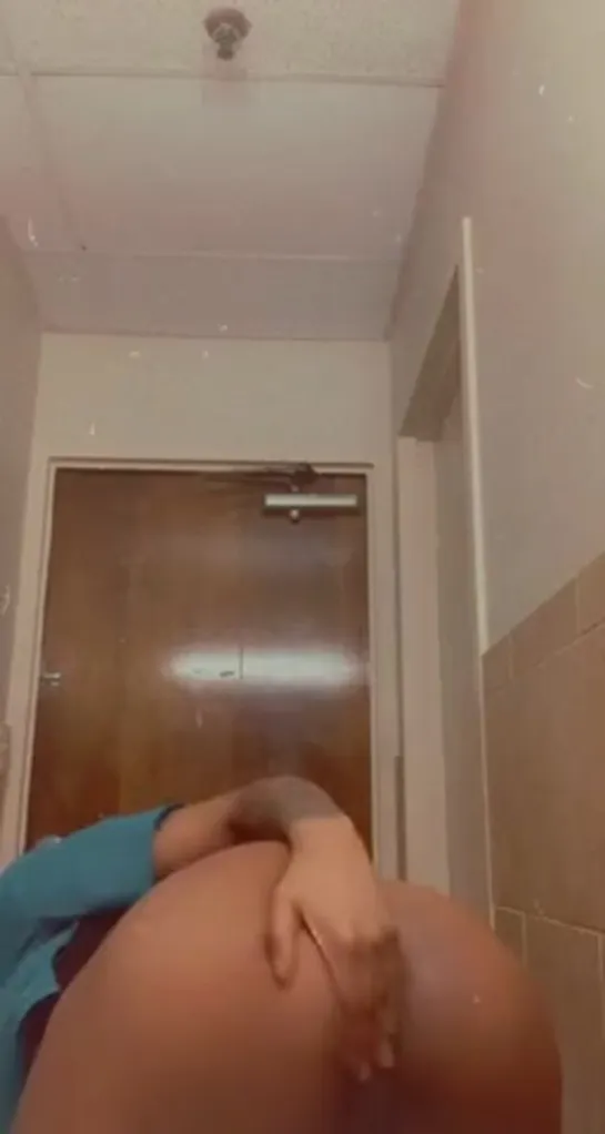 Shenanigans at work 💙🧿😌 Vertical-Video,Анальный-секс,Девушки-(соло),Женский-оргазм,Маленькая-грудь,Мастурбация,Подростки,Провере