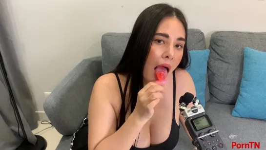 Wan ASMR Licking sounds