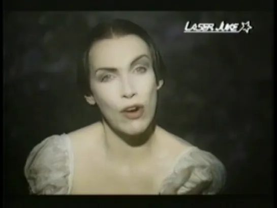 Annie Lennox - Love Song For A Vampire (''Dracula'' OST)