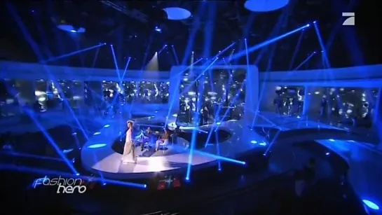 Hurts - Somebody To Die For (ProSieben Fashion Hero 20.11.2013)