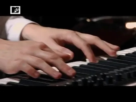 MTV Italy LIVE SESSION: Hurts - Better than love