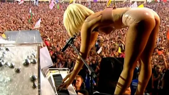 Lady Gaga - Glastonbury Festival (2009)