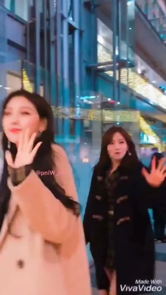 [190125] Lovelyz @ «Abeno Hoop», Осака, День 1