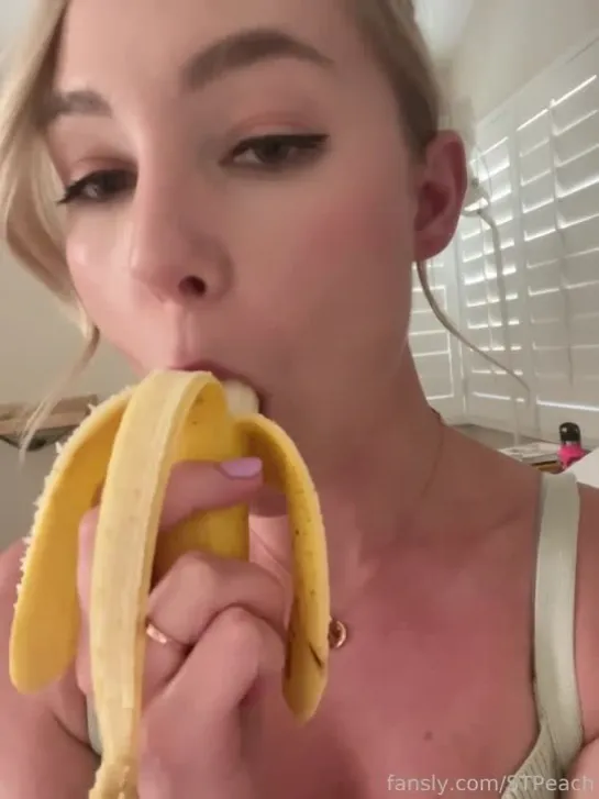 STPeach Banana Deepthroat Fansly Video Leaked - influencersgonewild (1) [stpeach-banana-deepthroat-fansly-video-leaked-1]