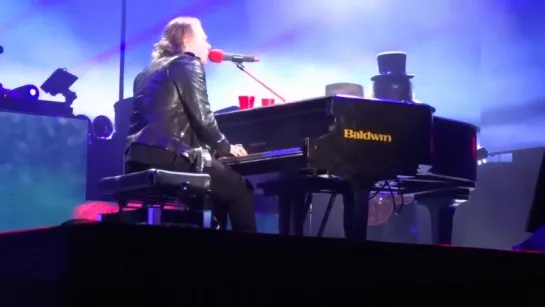 Guns N Roses - Wish You Were Here  ⁄ November Rain - live Coachella, April 23, 2016