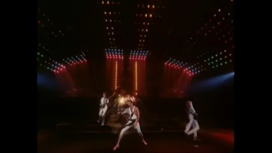 QUEEN- Hammer To Fall