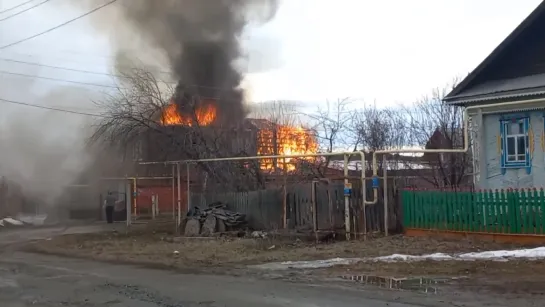 Пожар в Ревде встревожил Первоуральск.