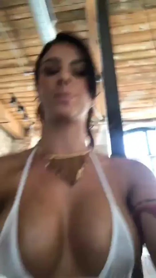 Skylar live instagram