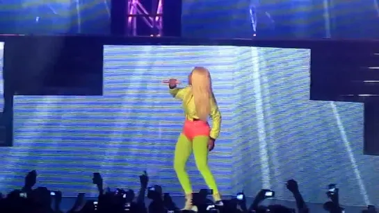 Nicki Minaj - RBMS, M4L, Starships, Whip It, WTGA, TMO (Live @ Brisbane, Australia)