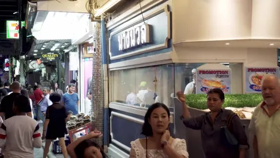 4K Ultra HD. Pattaya walking street LIFE